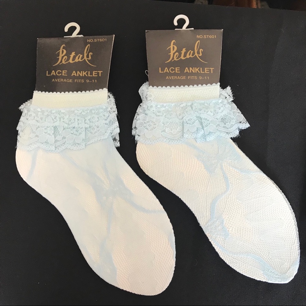 Petals DEADSTOCK set of 2 Vintage Anklet Socks